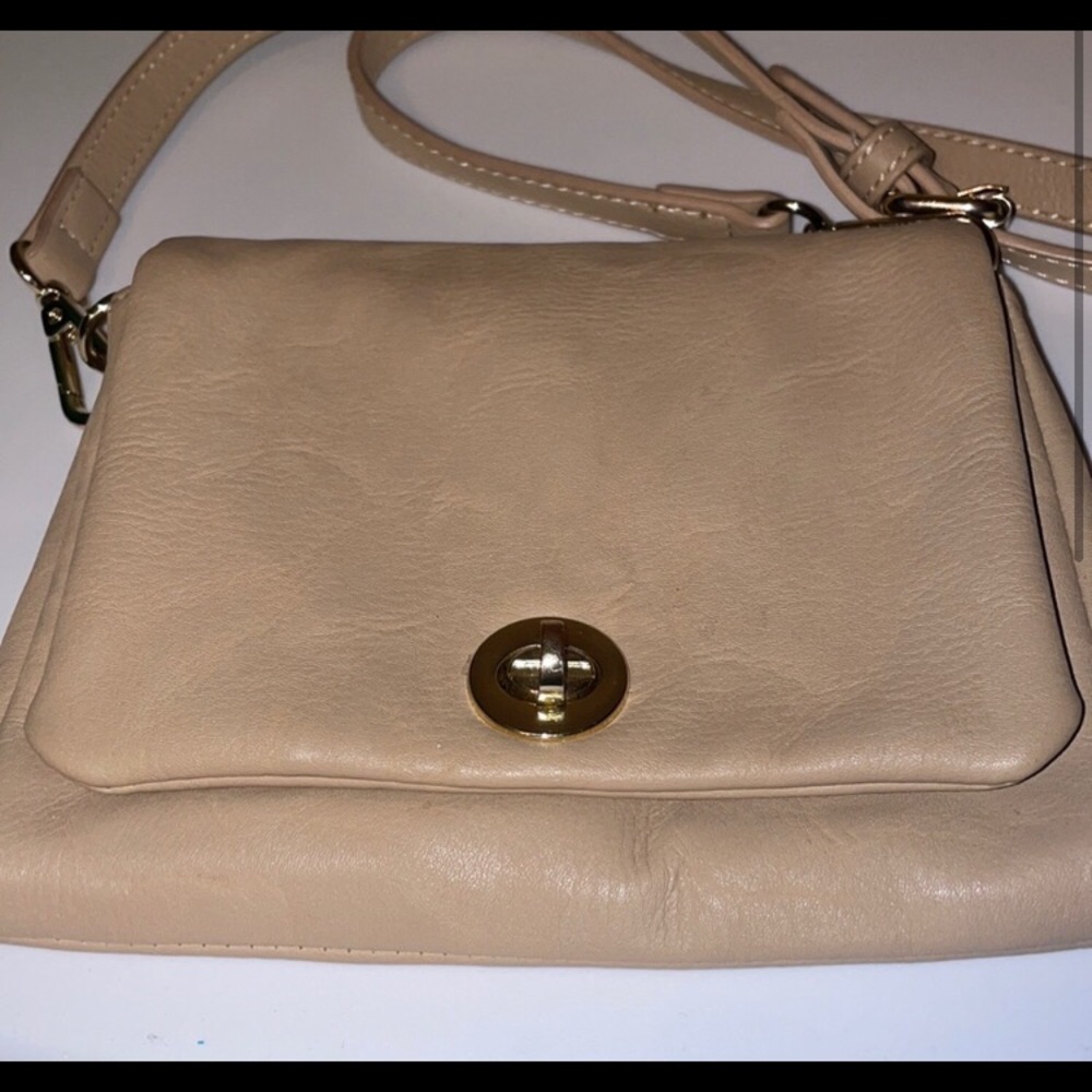🔥5/$20🔥Charming Charlie Purse
